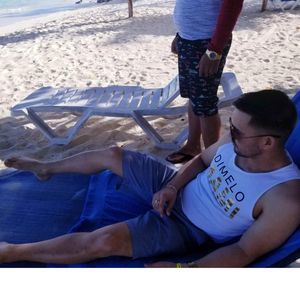 Meet your Posher, Adrian